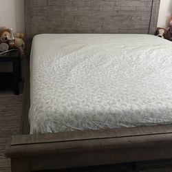 Bedroom Set  Grey walnut Wood