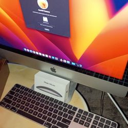 iMac W/ Mouse & Keyboard