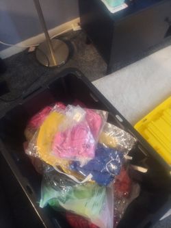 Brand new clothes women only  at least a hundred pieces come get this