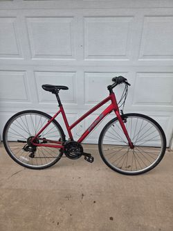 Fuji Absolute Hybrid Bike - Ready to Ride!