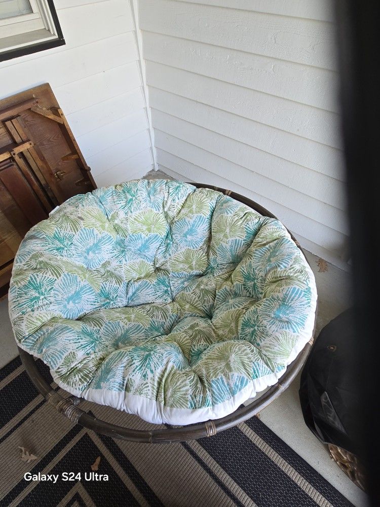 Papasan With Fresh Spring Colored Cushion