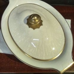 Derwood-8 Vintage Gold Trim Serving Bowl With Lid 