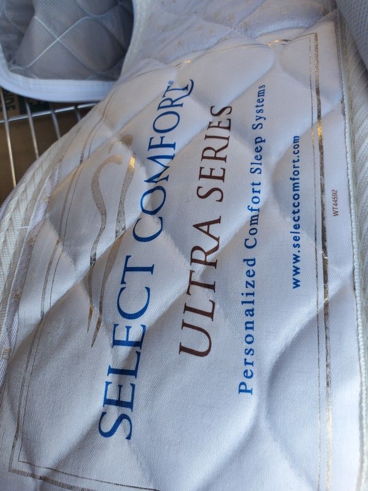 Select Comfort Sleep Number King Mattress Bed and And Headboard