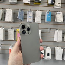 iPhone 15 Pro max Unlocked 256gb