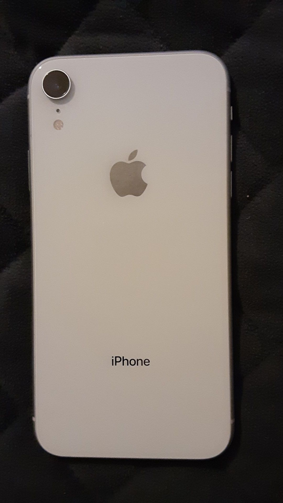 iPhone xr brand new t-mobile white in color 64gb