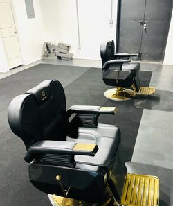 LUXMARS Professional Barber Chair