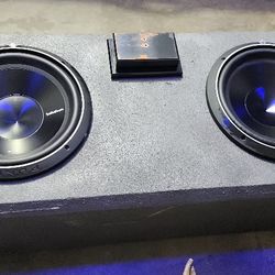 2 Rockford Fosgate P3D4-12" White 38hz Tune Box