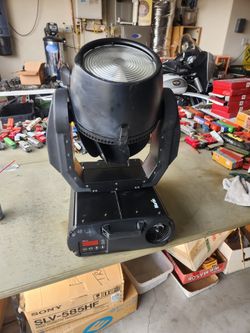 Martin MAC 600 theater/concert lights