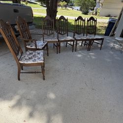 6 Chairs Made of antique wood