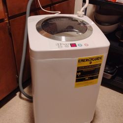 Portable 7.7lbs Washer  Model# FP10393