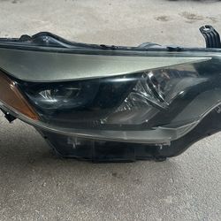 2014-2016 Toyota Corolla Right Passenger Side Headlight LED OEM 