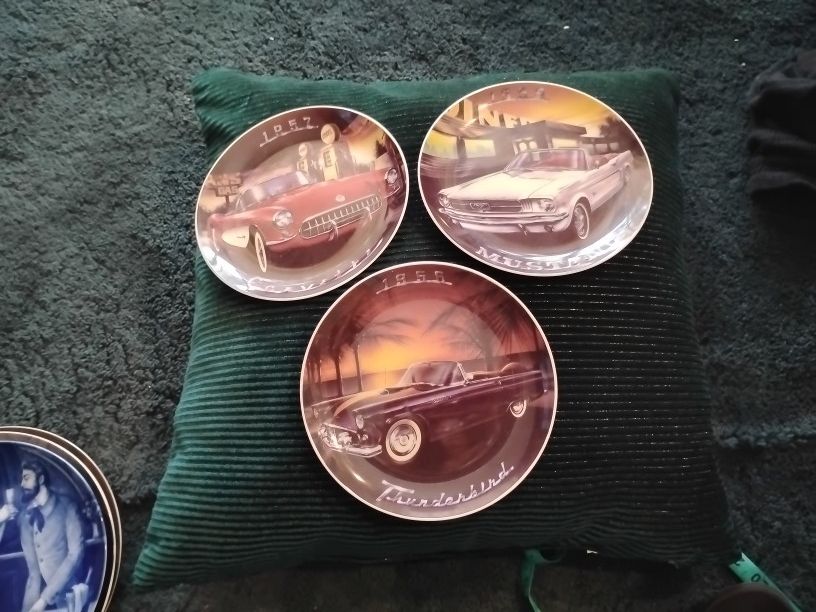 Set Of Three Hot Rods The Classic Collection Collector Plates 57 Corvette, 65 Mustang & 56 TBird