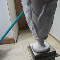Antique Urn Lamp