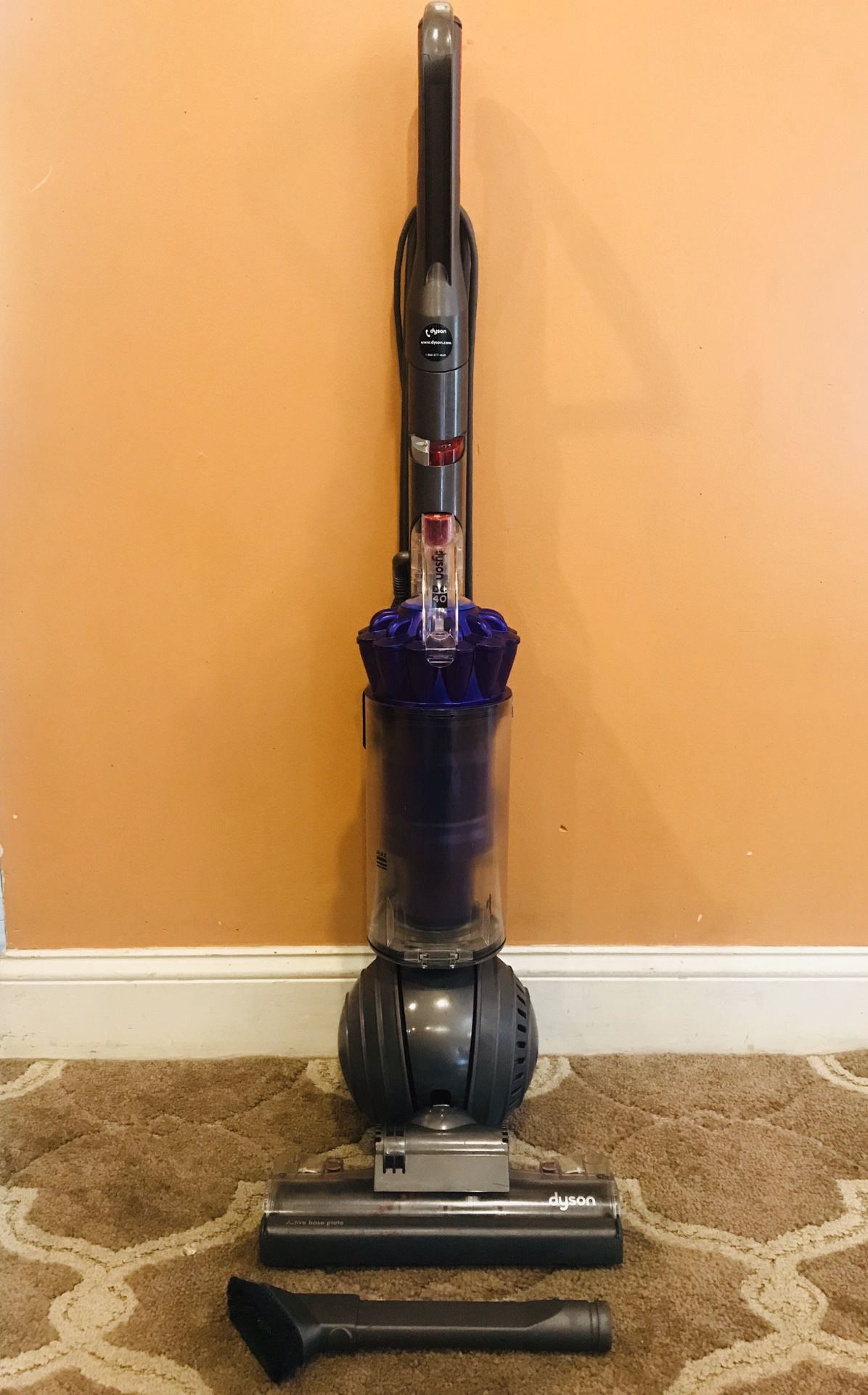 Dyson Dc40 Animal Ball Bagless Vacuum Cleaner
