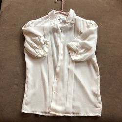 Small Vintage White Blouse 