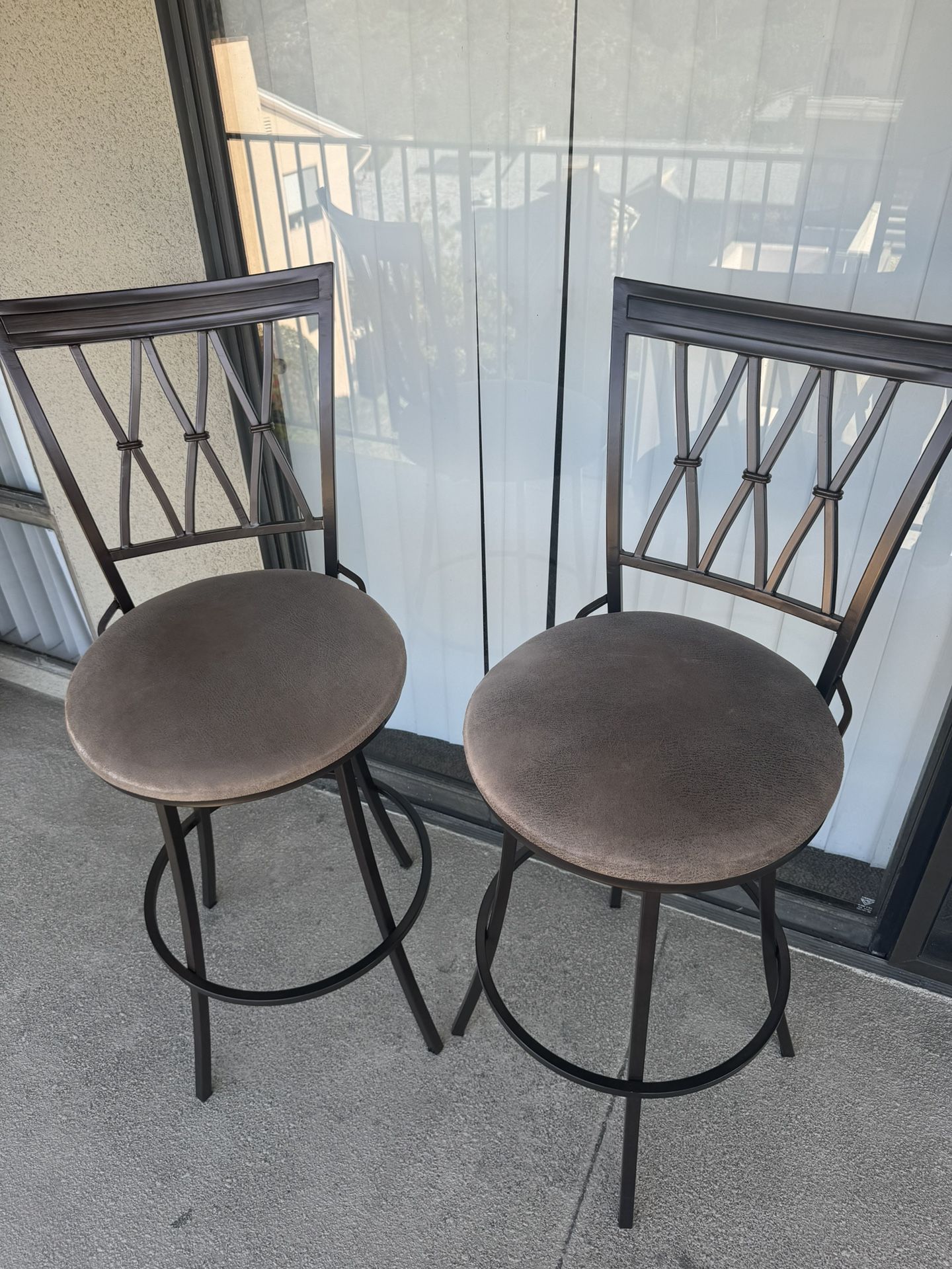Swivel Bar Stools (2)