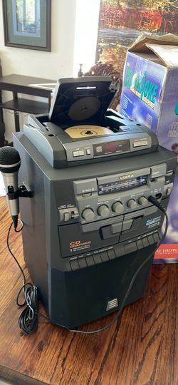 AUDIOVOX K2020 CD-G Karaoke Sing a Song Machine Still In Box Every thing Works