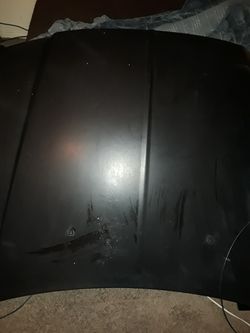 05 - 08 Chrysler 300 *Replacement hood (OEM) Used
