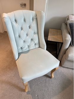 Z-Gallerie Tufted Chair in Color Pool