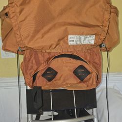 Wilderness Experience Aluminum Frame Hiking Orange Backpack For Kids Small VINTAGE 