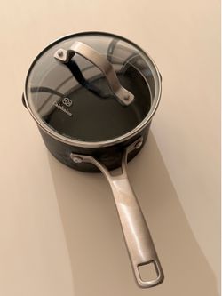 Calphalon Sauce Pan with Cover, 1.5 quart
