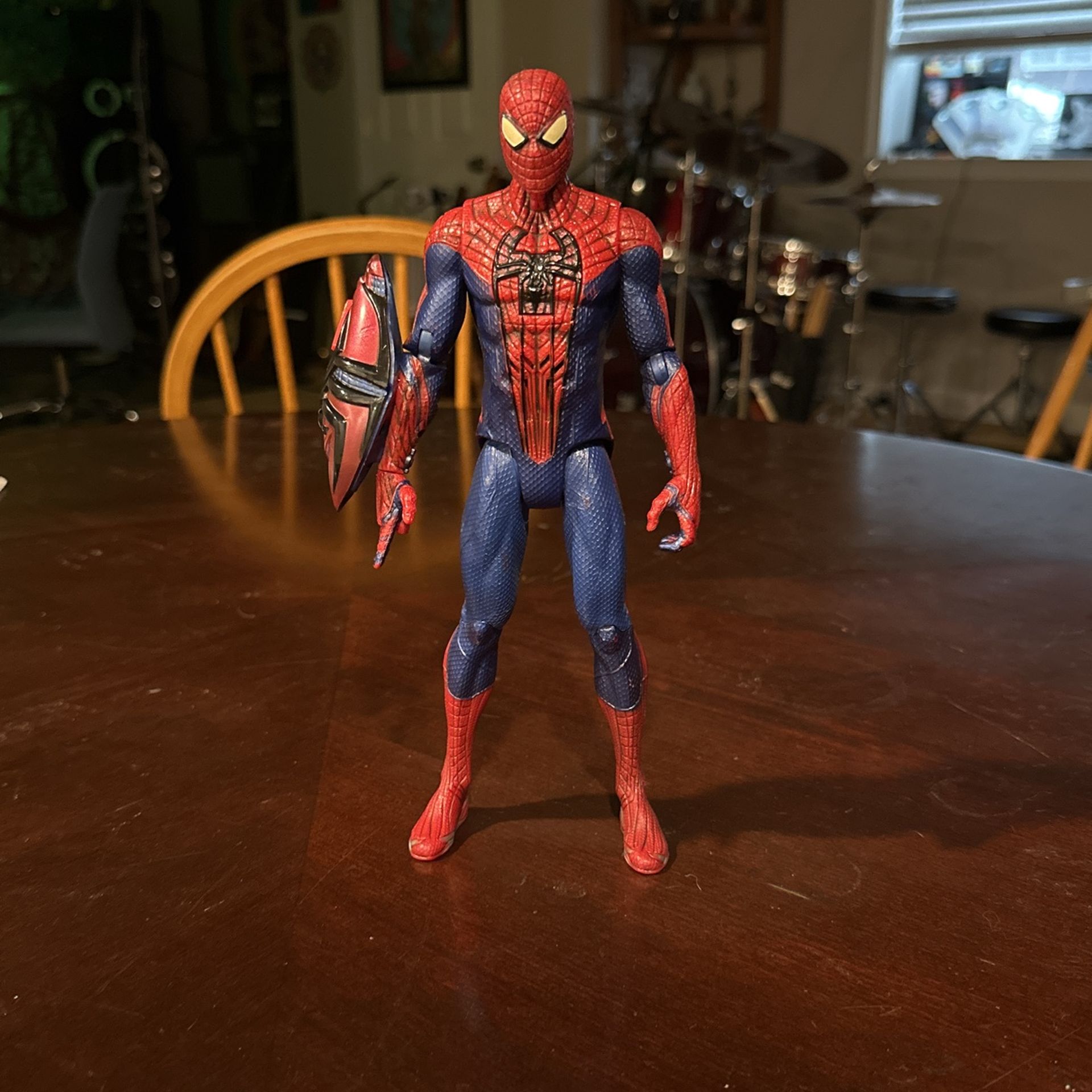 Battery Powered - The Amazing Spiderman 1 Action Figure