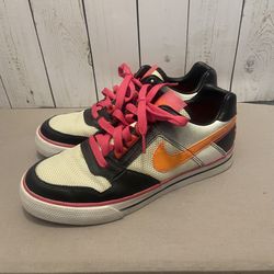 Nike Delta Force Women’s Size 8 White/black/pink/orange