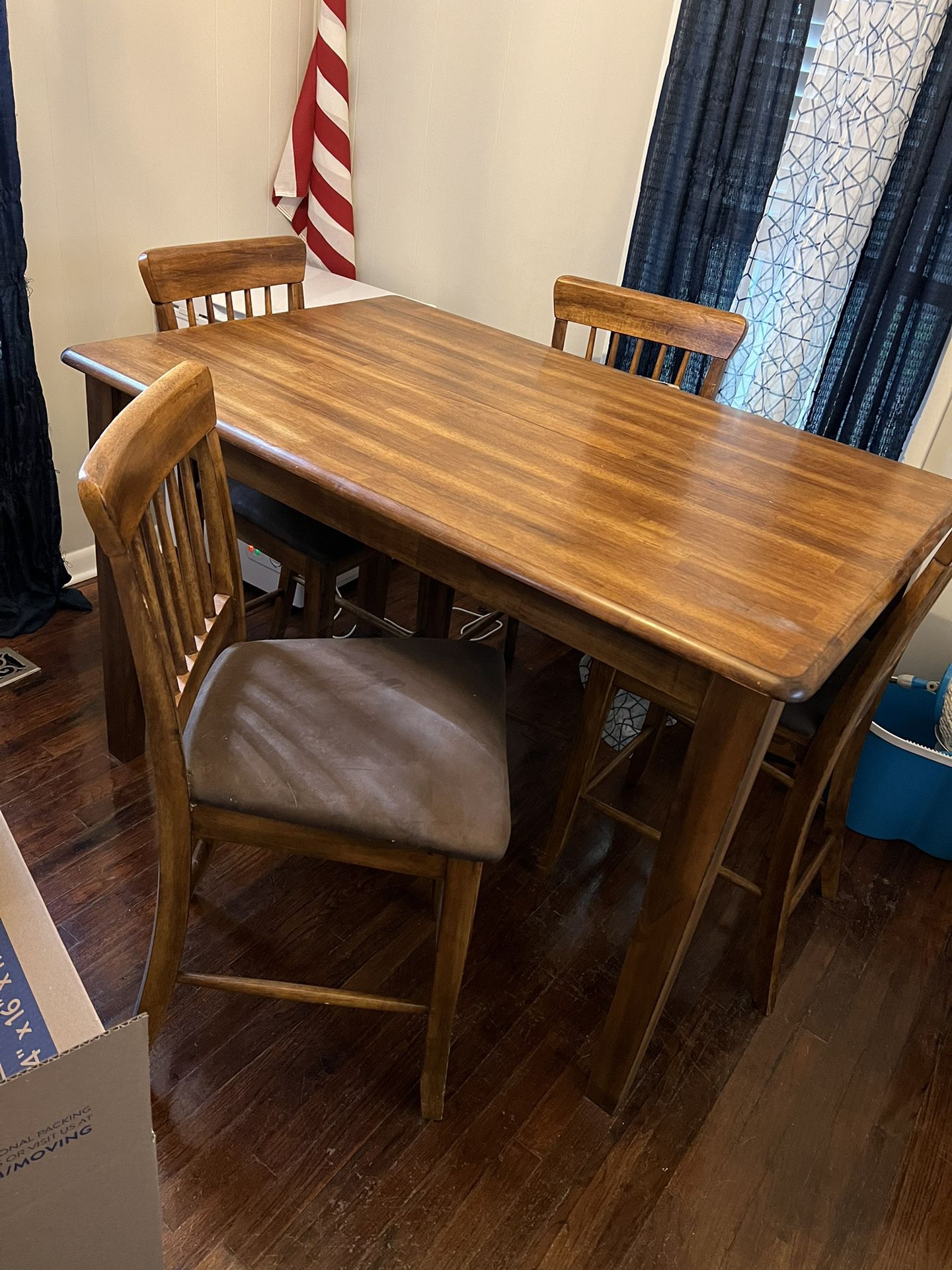 Dining Room Table W/ Chairs