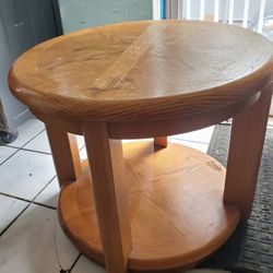 Set Of 2 Round Wood Tables