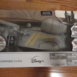 Mandalorian Razor Crest 9" With Remote Control Vehicle Toy Star Wars