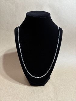 24” 2.5mm .925 silver Figaro chain⛓️