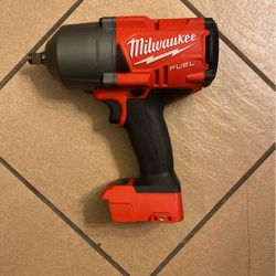 Milwaukee Fuel 1/2 Impact Wrench