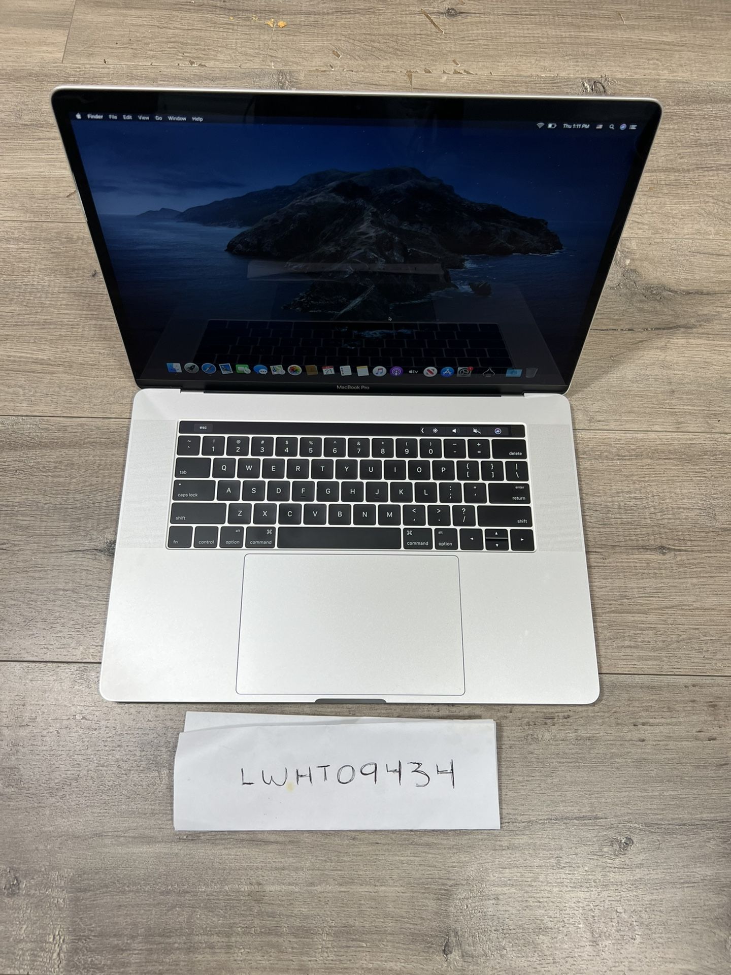 2016 Macbook Pro Touchbar Silver 15 Inch