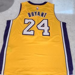 Mens Basketball Jersey's-Bryant, Rose, Butler