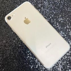 iPhone 7 32 GB UNLOCKED 