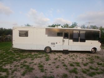 MOTORHOME 40 Ft Runs Well/Good Condition, $13,300 or BEST OFFER