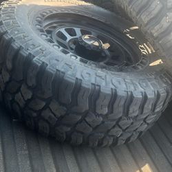 8x6.5 Wheels