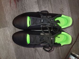 Puma Mercedes-AMG Petronas F1 Drift Cat Decima 2.0 sneakers in black and fizzy green.