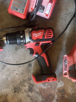 Milwaukee cordless drill/driver