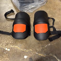 New kneepads