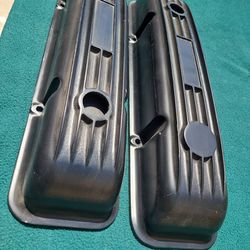 Cast Aluminum Small Block Chevy Finned Valve Covers
