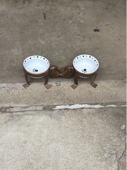 Doggy dishes  with stand