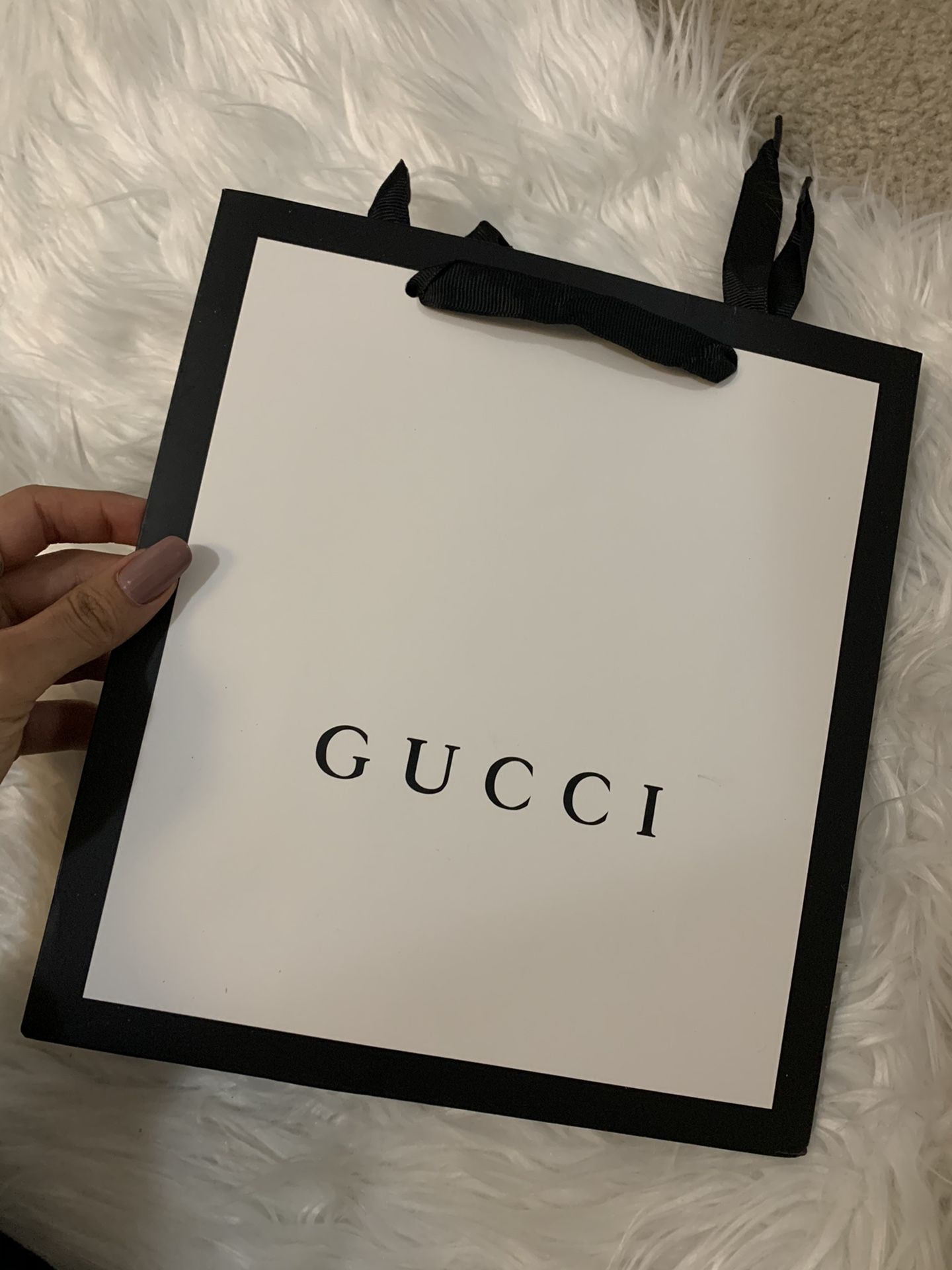 Gucci gg gift bag