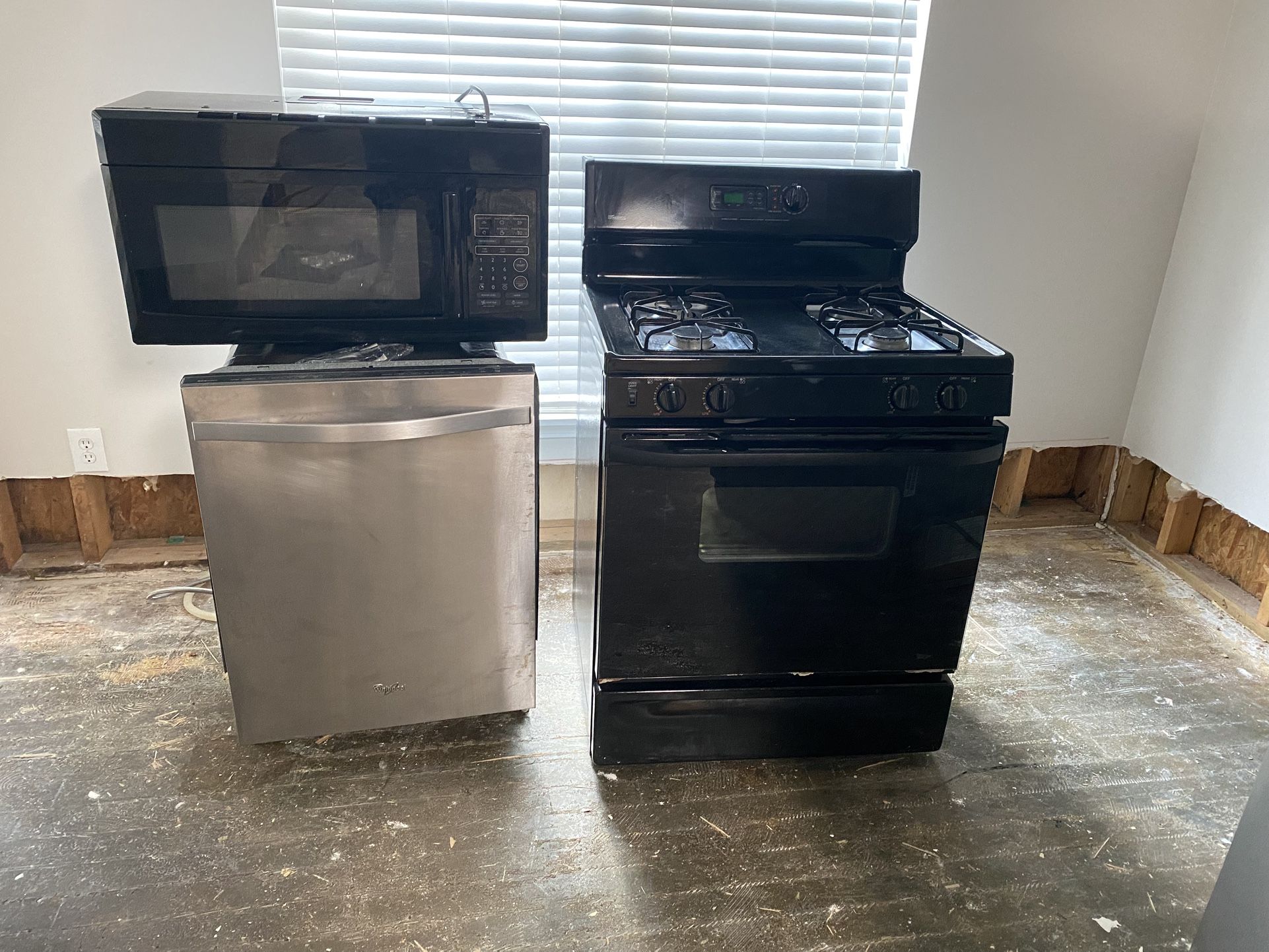 Kitchen Appliances Great Conditions