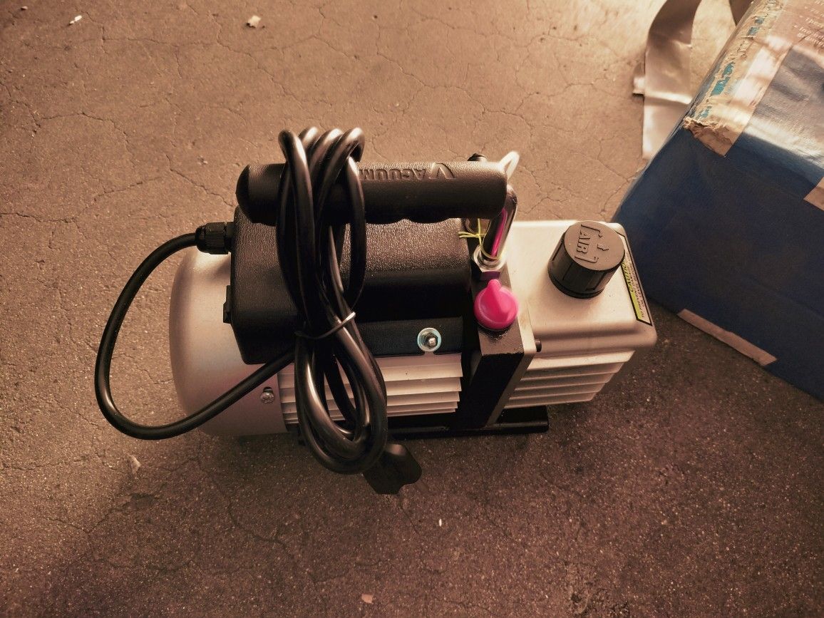 Pittsburgh Automotive 2.5 CFM Vaccun Pump Tool