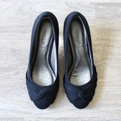 Matte Black Embellished Heels Size 6.5