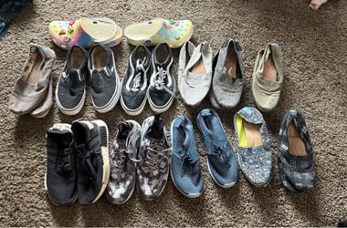 Women’s Shoes Size 8 Lot Toms Vans Nikes Crocs