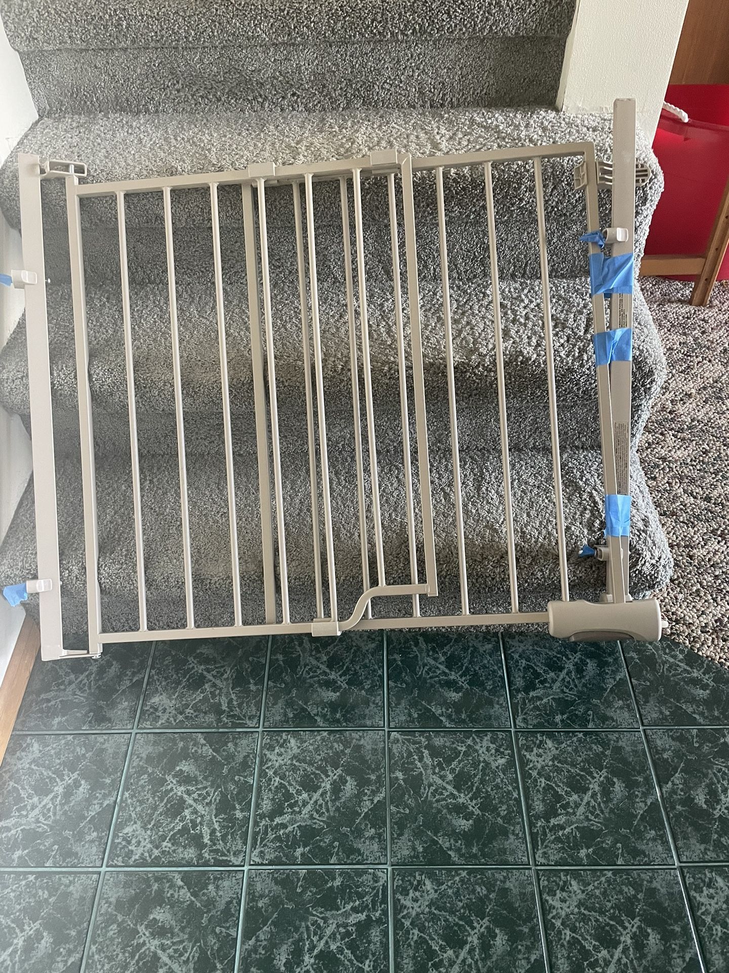 Baby gate