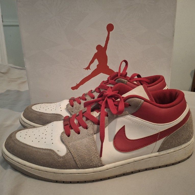 Jordan 1s Low Men's Size 13 