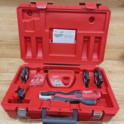 Milwaukee 2473-22 M12 FORCE LOGIC Press Tool Kit with Jaws